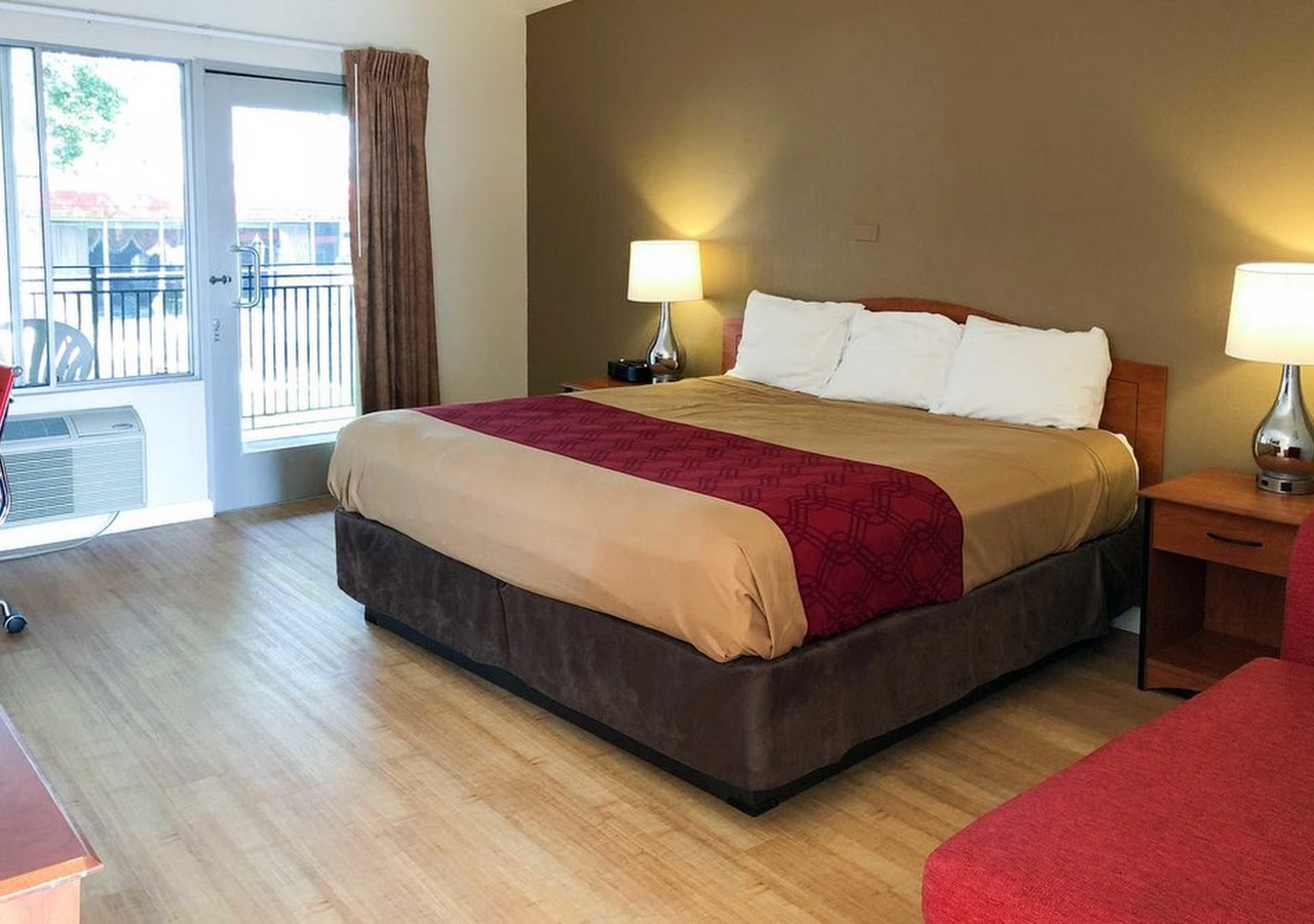 Garden Inn & Suites Oakland Airport — photo 2