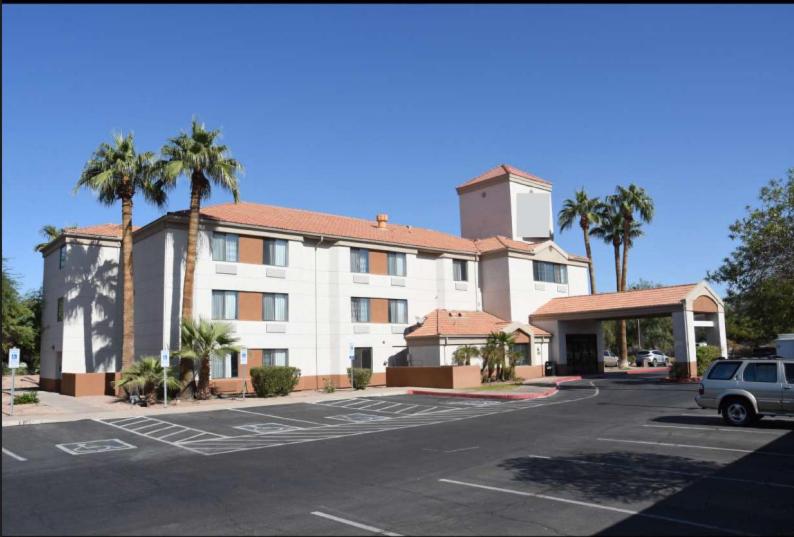 Sky Harbor Airport Inn — photo 1