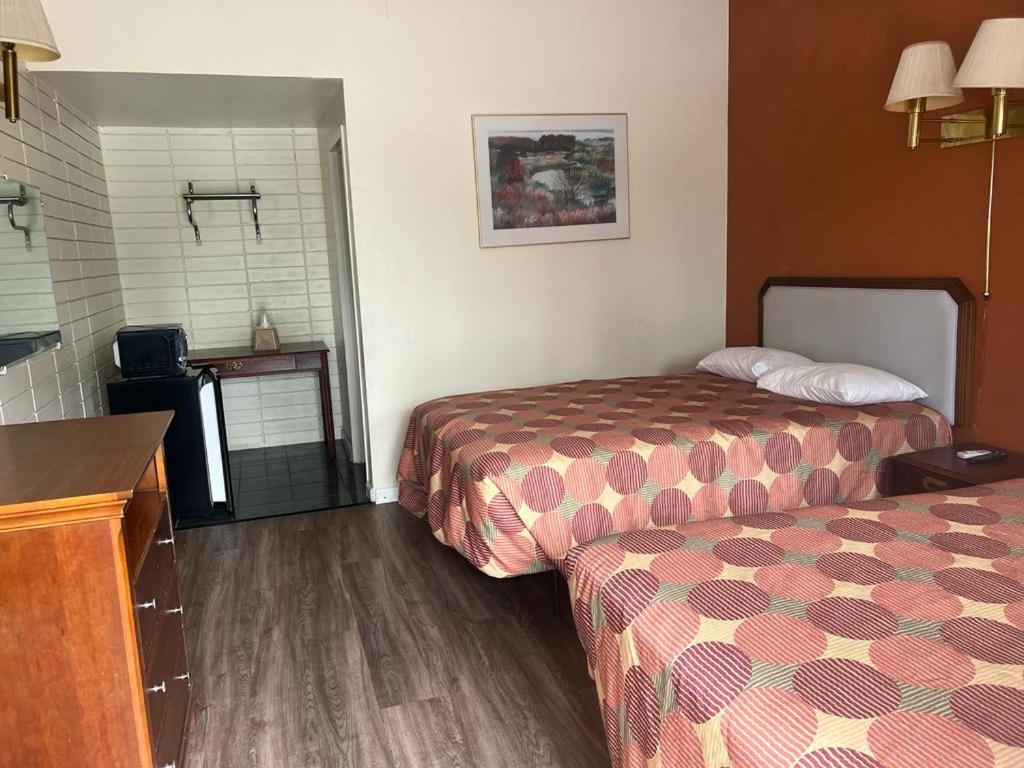 Express Motel — photo 1